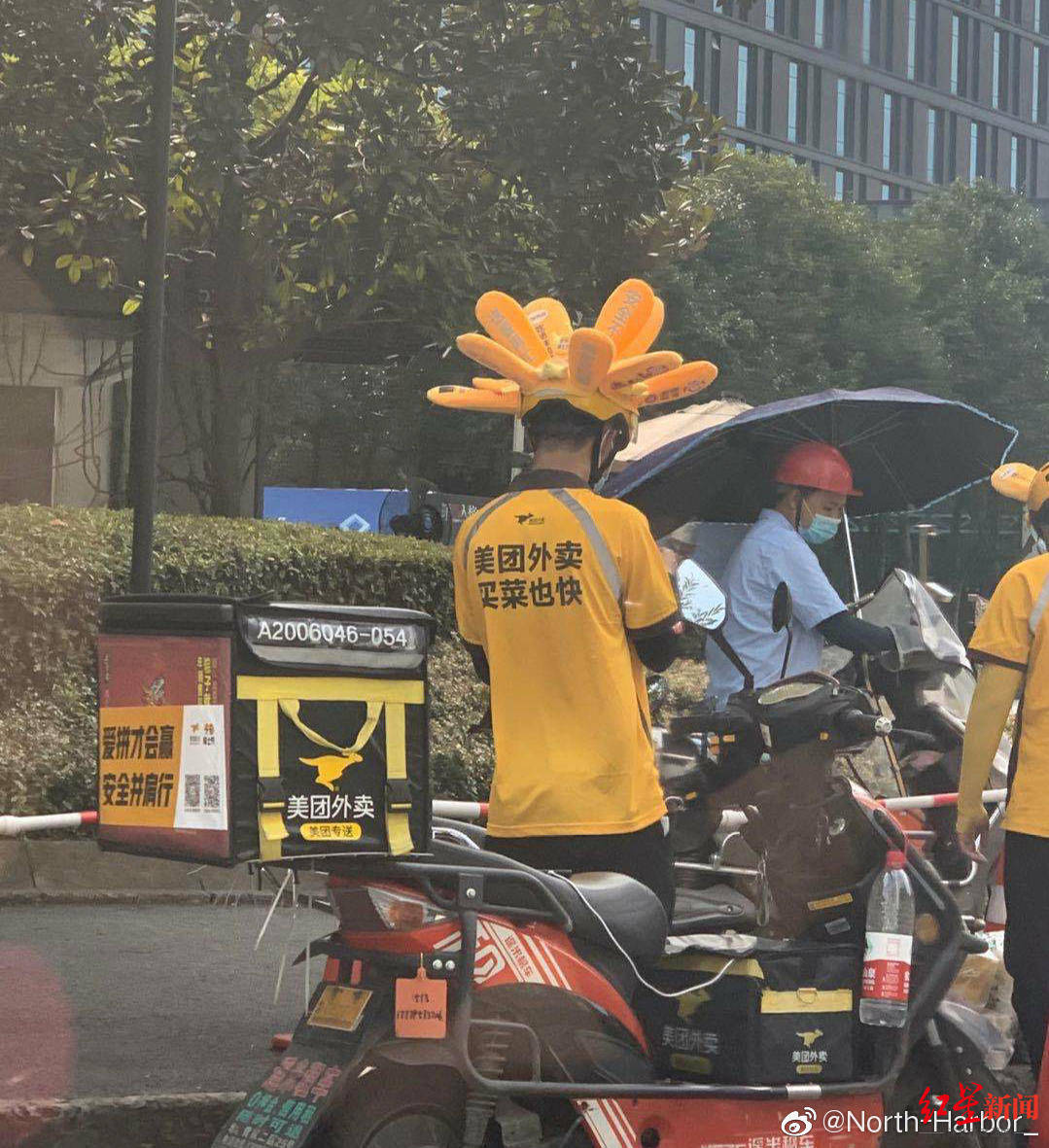 么从|你长袋鼠耳朵，我插竹蜻蜓，美团外卖、饿了么从“头”比拼