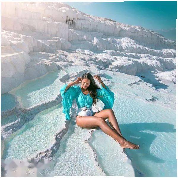 在家拍照姿势大全ins 1423e4df7036479b89e33c771909ac71.jpeg