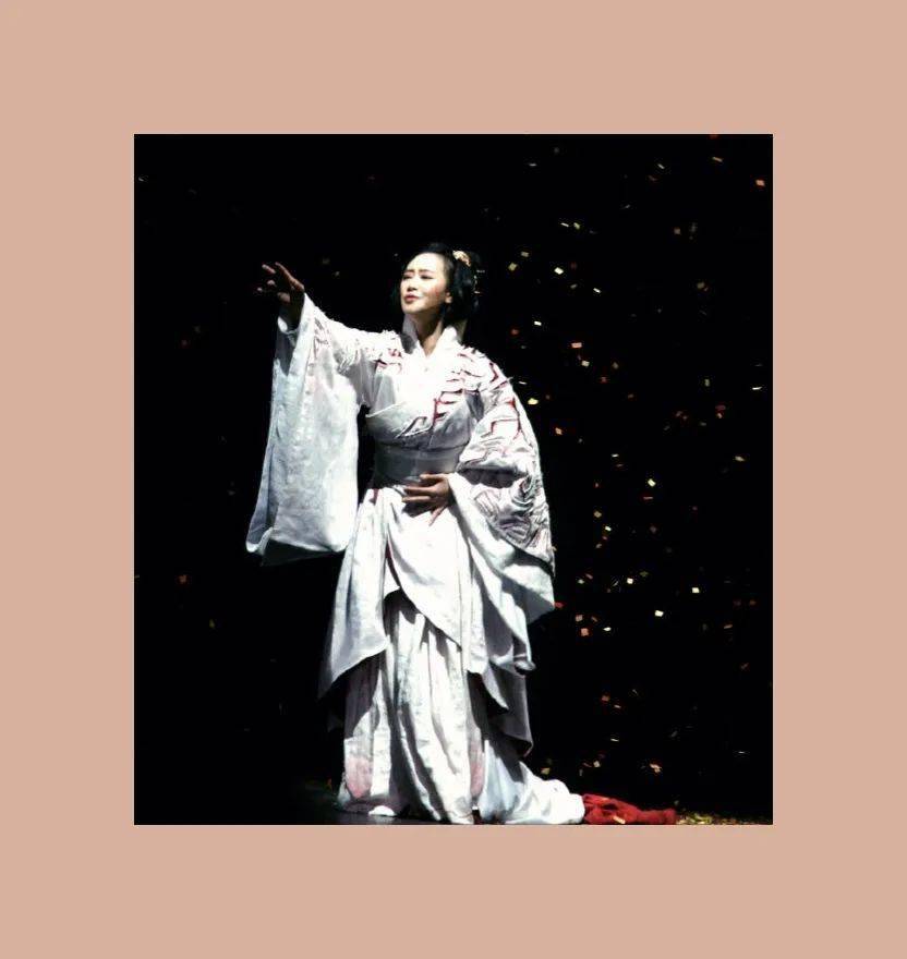 口红|我们都会成为姐姐，但不一定能活得这么漂亮！