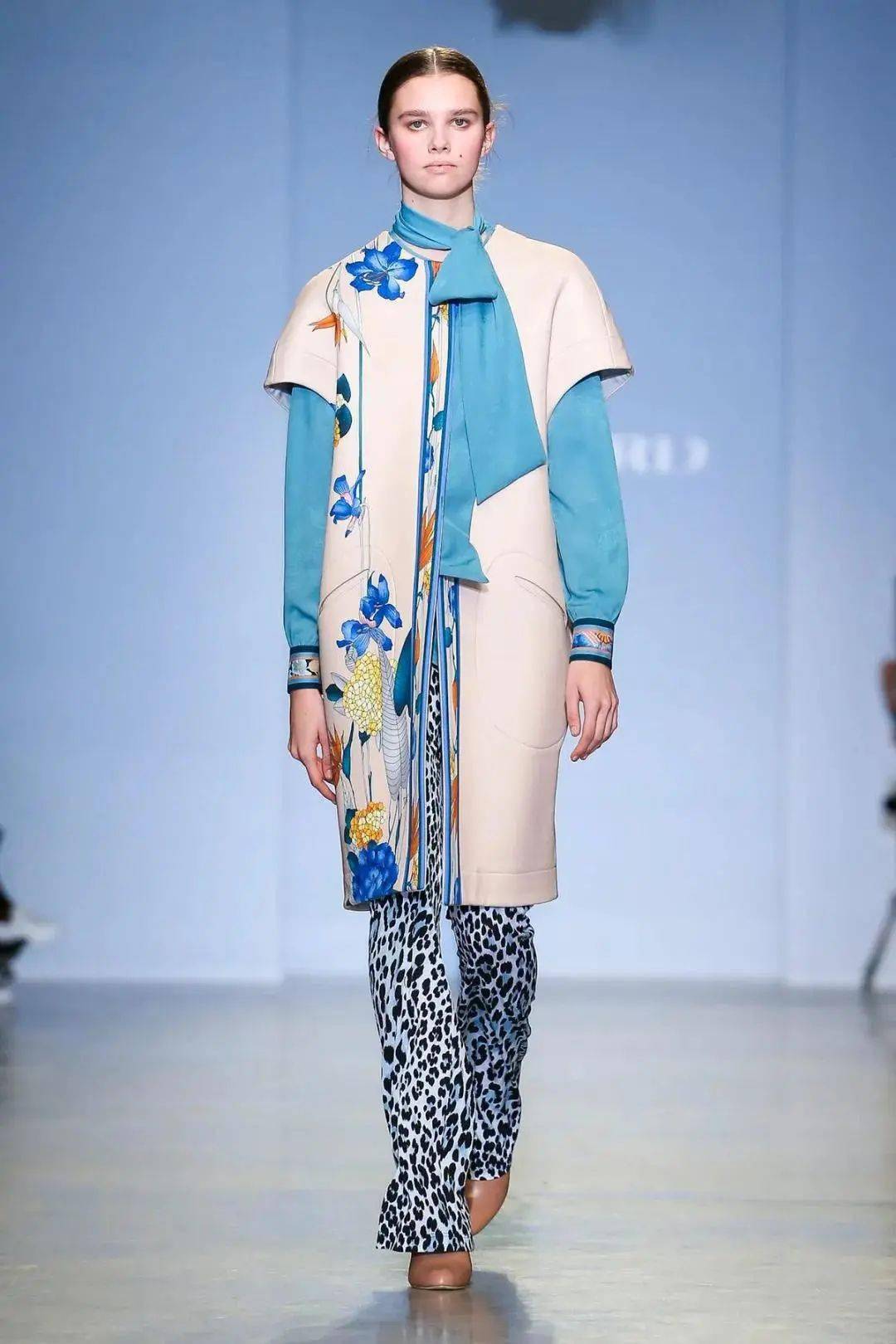 色彩|2020/21秋冬女装色彩趋势：复古时尚风潮再次燃起！半身裙流行趋势！