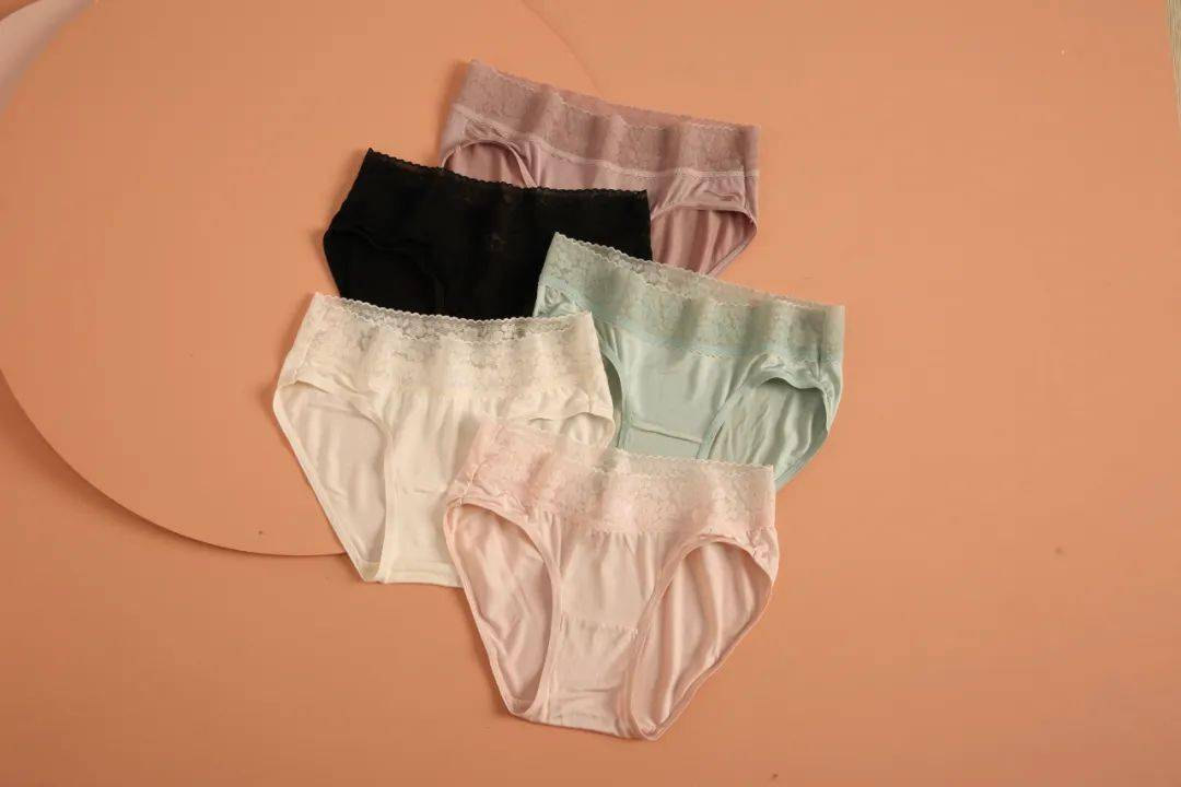 文能当|文能当睡衣，武能作外套，它是时尚界的万能单品 | 百匠优选