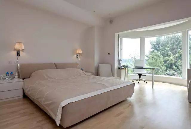 实景|450平挑空别墅实景，虽然是简约风格但是很华丽