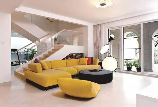 实景|450平挑空别墅实景，虽然是简约风格但是很华丽