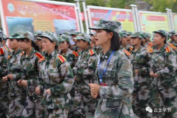 曾是|真美！贵州这位小姐姐曾是“麻辣女兵”，如今华丽转身