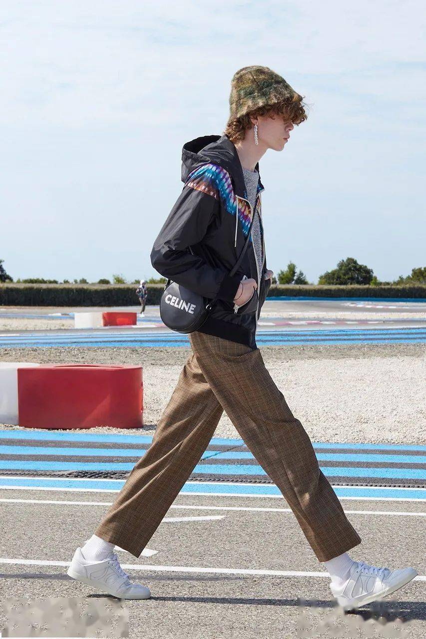 Heron|2020Q2最火品牌一览 | Heron Preston出任电竞顾问 | 陈冠希最新杂志封面