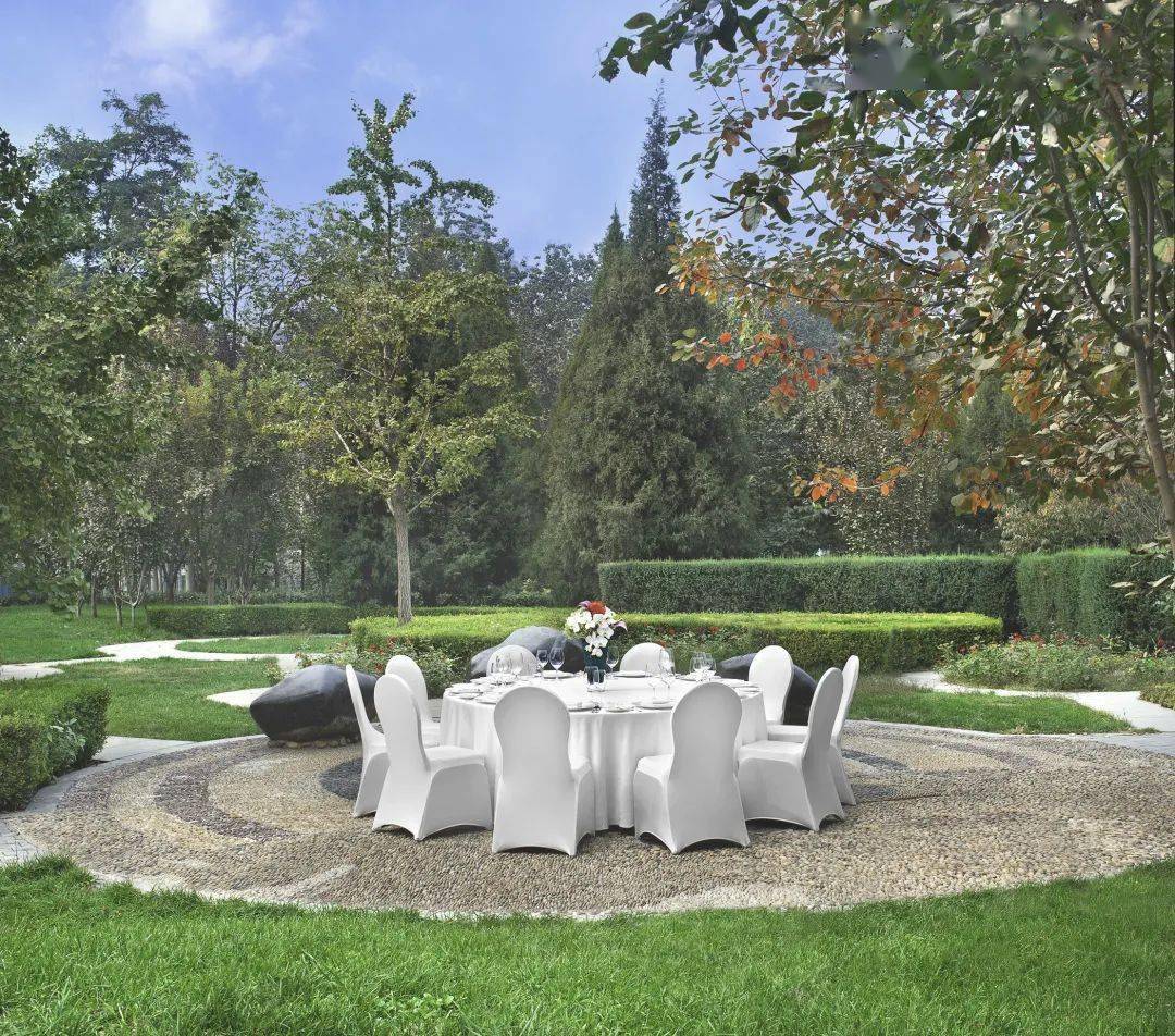 绿荫|长安街畔，6000平米绿荫花园……这是什么神仙酒店？