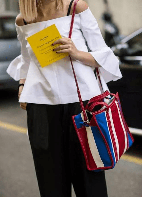 王漫妮|人生第一个包怎么选才不后悔？看王漫妮和梁爽就知道了