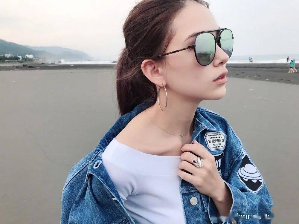 脱妆就上热搜?其实他这里也“脱”了 脱妆就上热搜?其实他这里也“脱”了