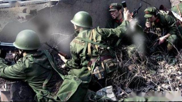 曾提冲锋枪拼死救出副师长的连长,现为副国级,他的名字叫刘粤军