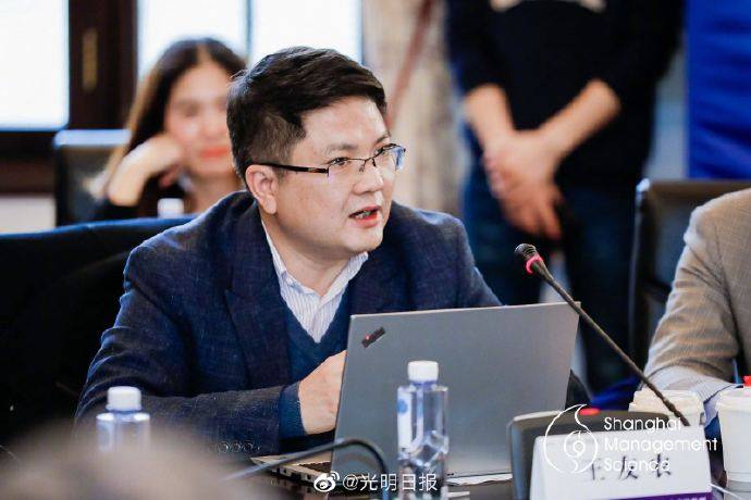 王友农|邮轮港上的王友农走了