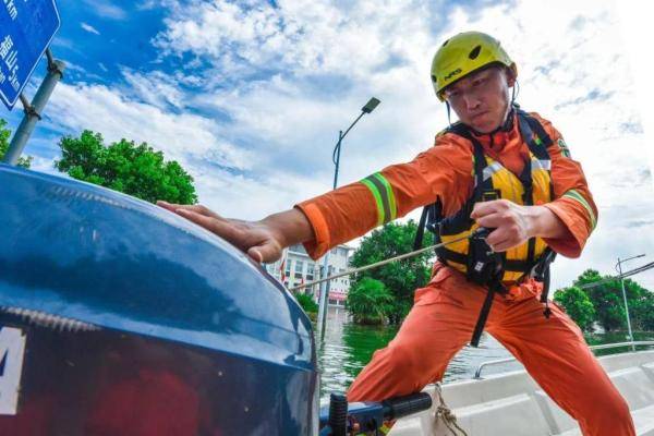 橙色|橙色号的故事丨我们这一天