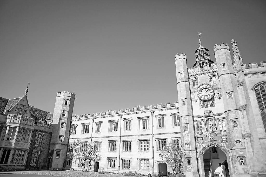 疫情|详细了解外语要求，密切关注疫情影响——高考生申请国外大学门道多