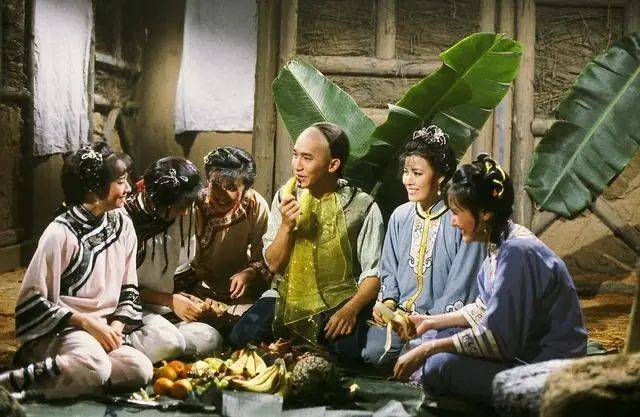 清朝|《鹿鼎记》里韦小宝的拿手爱好，多年后“玩死”了大清