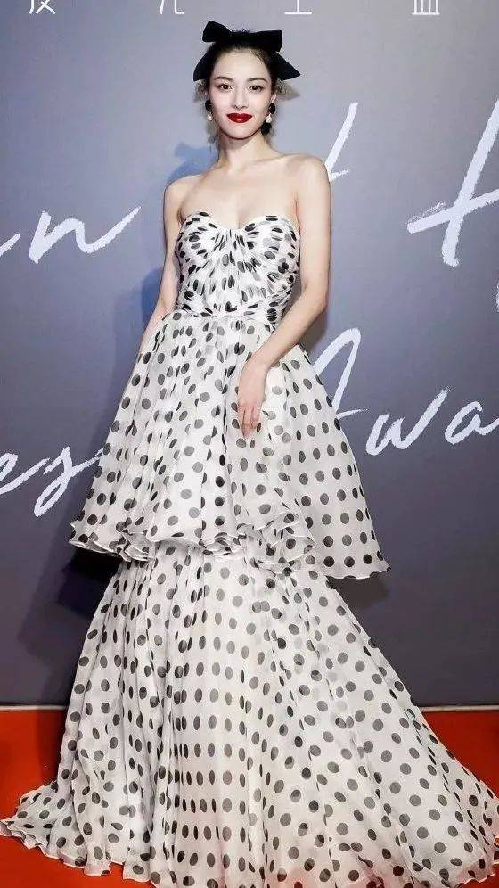 发型|今年夏天最时髦又凉快的发型,不用找Tony老师,5块钱就能打造!