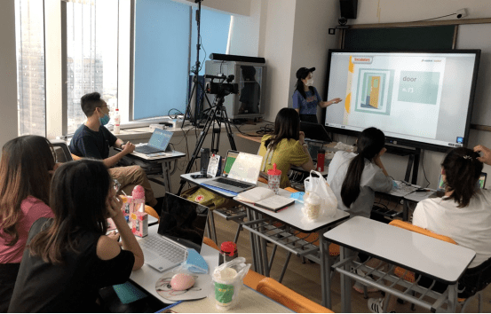 磨什么炼成语_钢铁是怎样炼成的