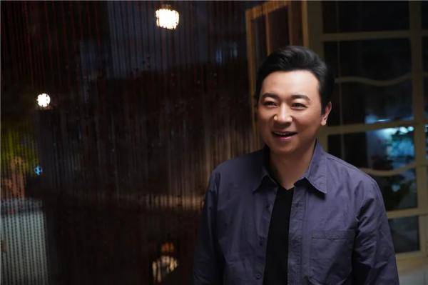 家人|《以家人之名》定档8月10日20点 两爸三娃开启夏日烟火生活