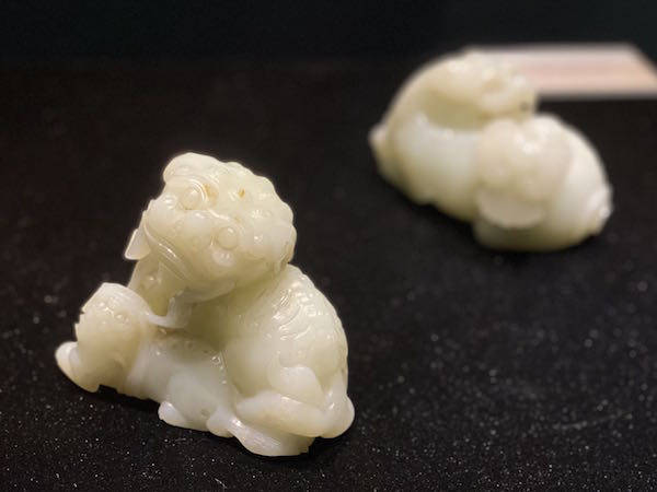 杭博|杭博精品玉石器在沪展出：有良渚古玉，也有明龙纹青玉?尾