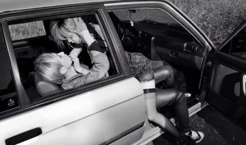 男友|睡了17个小鲜肉后,萧亚轩把新男友累到吐血:她太性感,我没有办法!