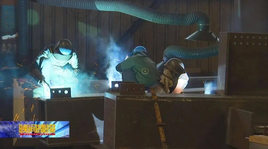 工作|【高温下的劳动者】不惧“烤”验，成就电焊工的“璀璨人生”