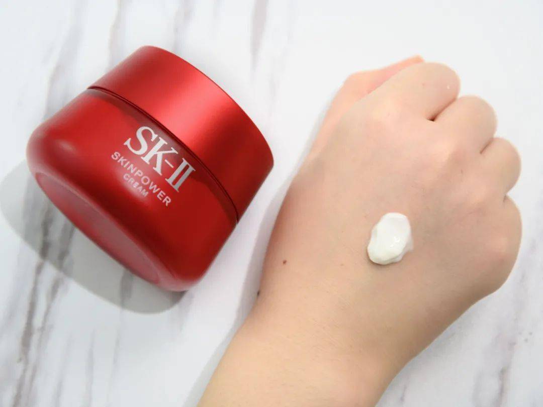 皮肤|推广|| 一生推的品牌又出新品了，预定下一个爆款！