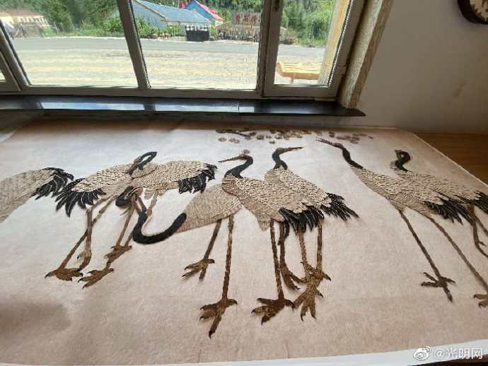 兴安盟|阿尔山白狼镇：树皮画画出脱贫新希望