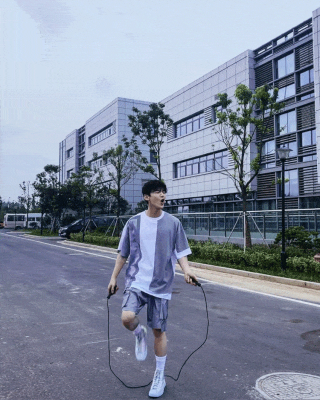 环保|白敬亭穿它跳绳,欧阳娜娜穿它晒照!这鞋穿一次就不想脱!