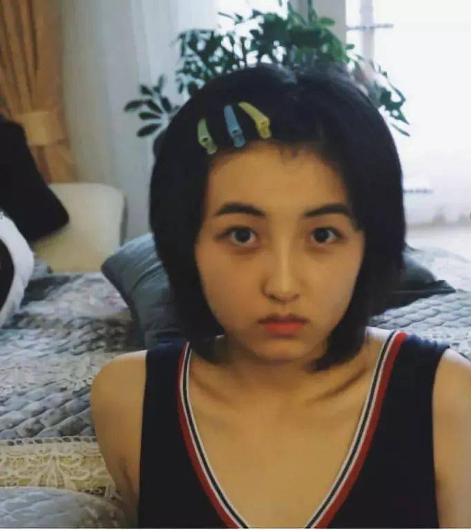 肌肤|欧阳娜娜和张子枫的少女护肤法，原来是我们向往的护肤植物学~