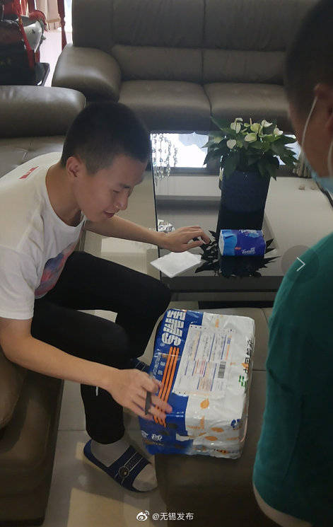 无锡|刚刚送到！无锡今年第一封录取通知书