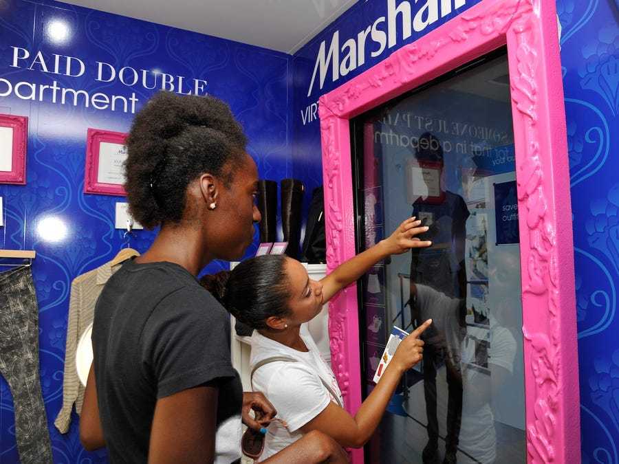 转型|国外零售商尝试用新技术转型 虚拟试衣间能否成为救命稻草