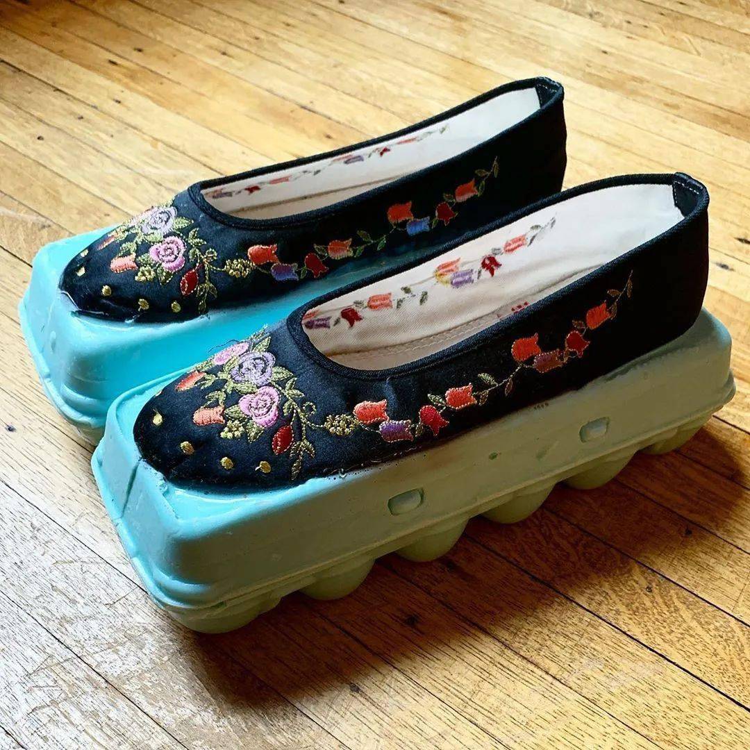 废物|鞋子变花篮，煎蛋做胸衣，他们把“废物”利用玩出了新花样，老改造届设计师了！