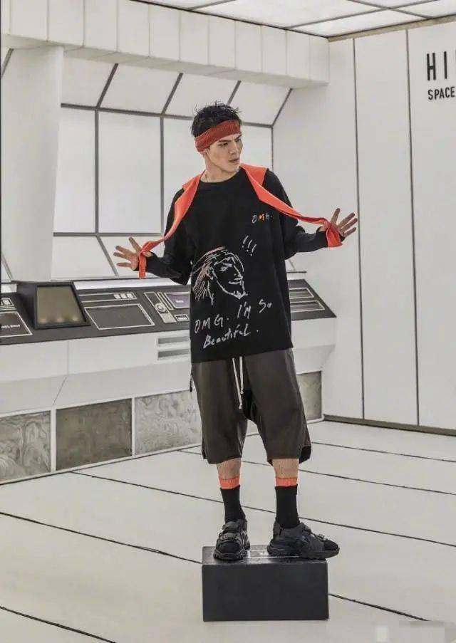 郭碧婷|抄袭服装卖天价，这位豪门公子哥可真敢要！