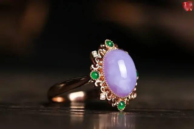 颜色|晒黑了怎么办？想要快速变白,这么戴珠宝就对了!