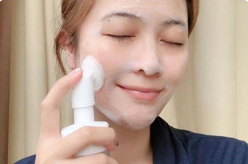 小章|称呼影后章子怡为“小章”？这个家庭主妇也太不一般了吧......