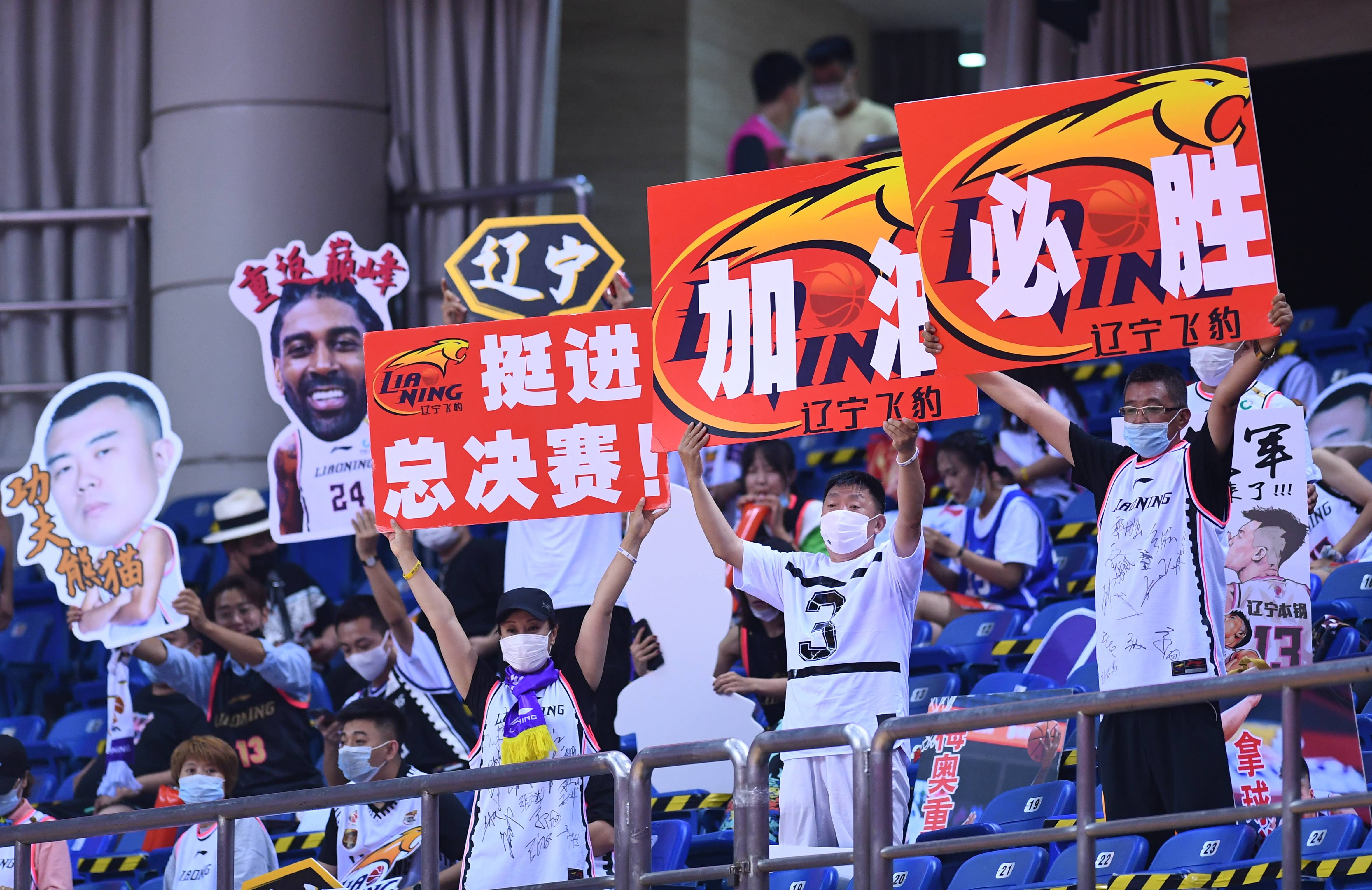 篮球——CBA总决赛第二场：辽宁本钢对阵广东东莞银行
