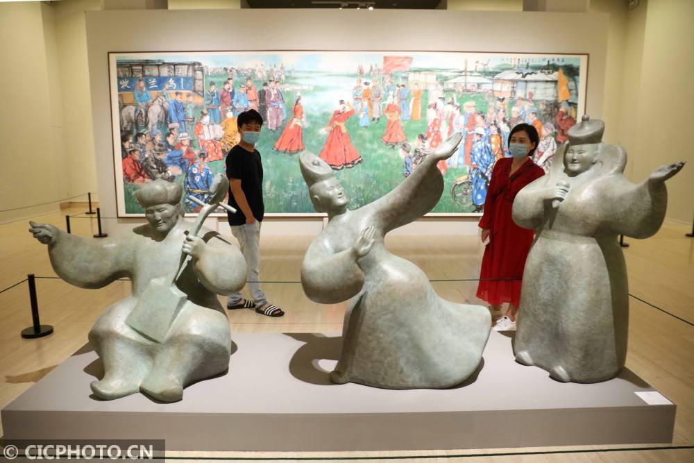 中国美术馆|以美扶智——中国美术馆脱贫攻坚美术作品展在京开展