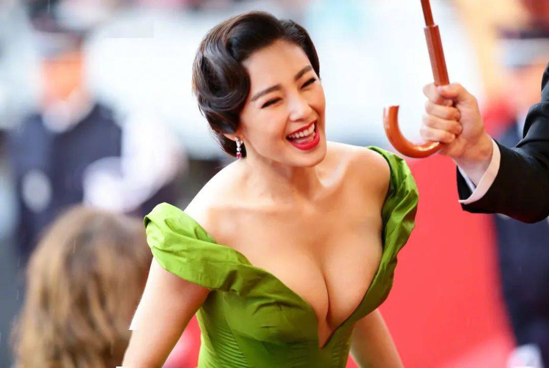 小飒|张雨绮都逆天改变“天然壮”了，这些瘦腿大法你还不快学起来？