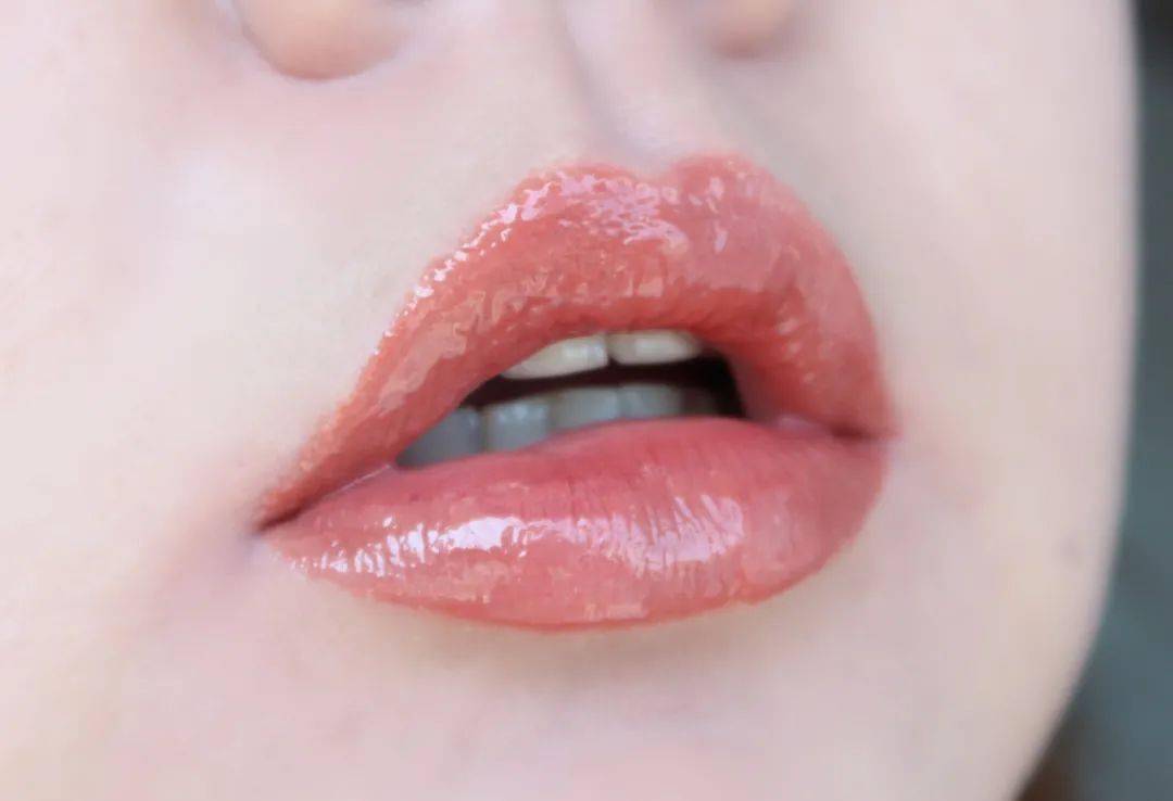 �Ŵ��У�����zhui���õ�ƽ�۲�ױ�ϼ�����˾���������