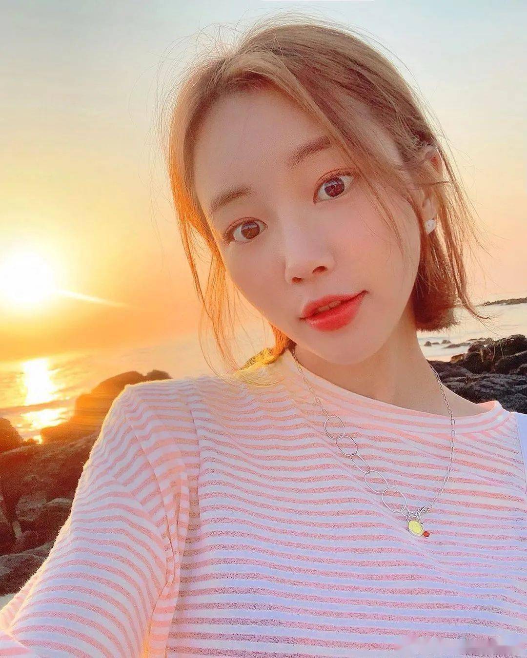 韩系|颜值身材一般的女生，这么穿也太好看了