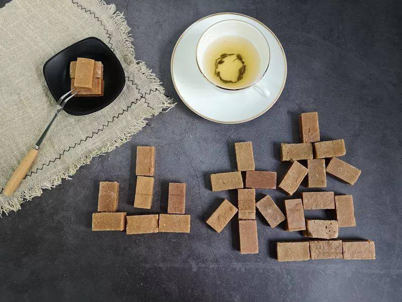 老少|零添加，酸甜适口，全家老少都爱吃的美味零食！天然山楂怡块