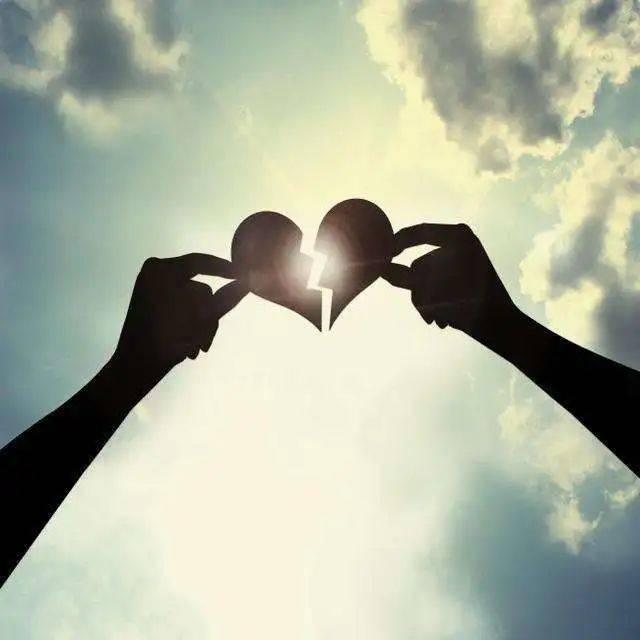 我在夜里等着你男生版 0a5ff8f7e4d147a59ae00d2abe3339cc.jpeg