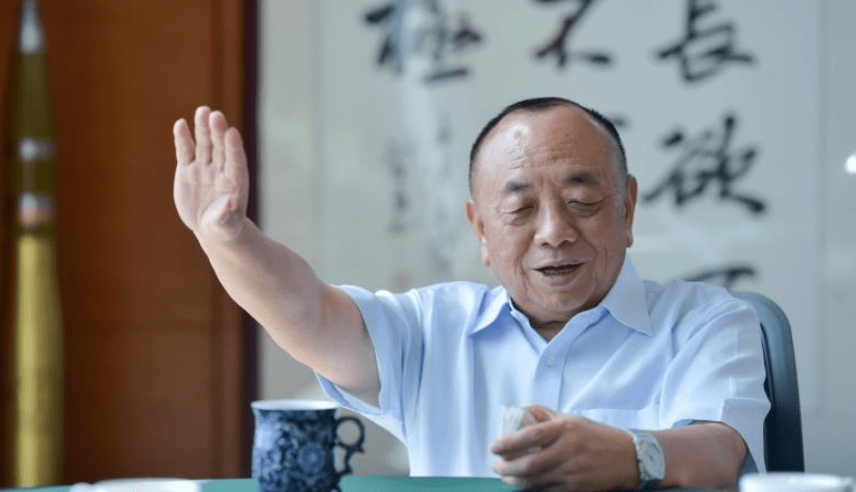 董事长|面对镜头，这家近4000亿巨头董事长，对任正非这样说…