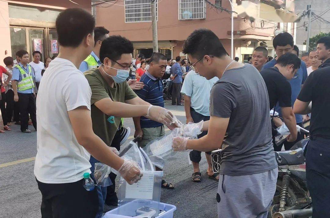 新京报记者 王飞 摄 在曾春亮出现在乐安县航桥村路口之前,村民易先生