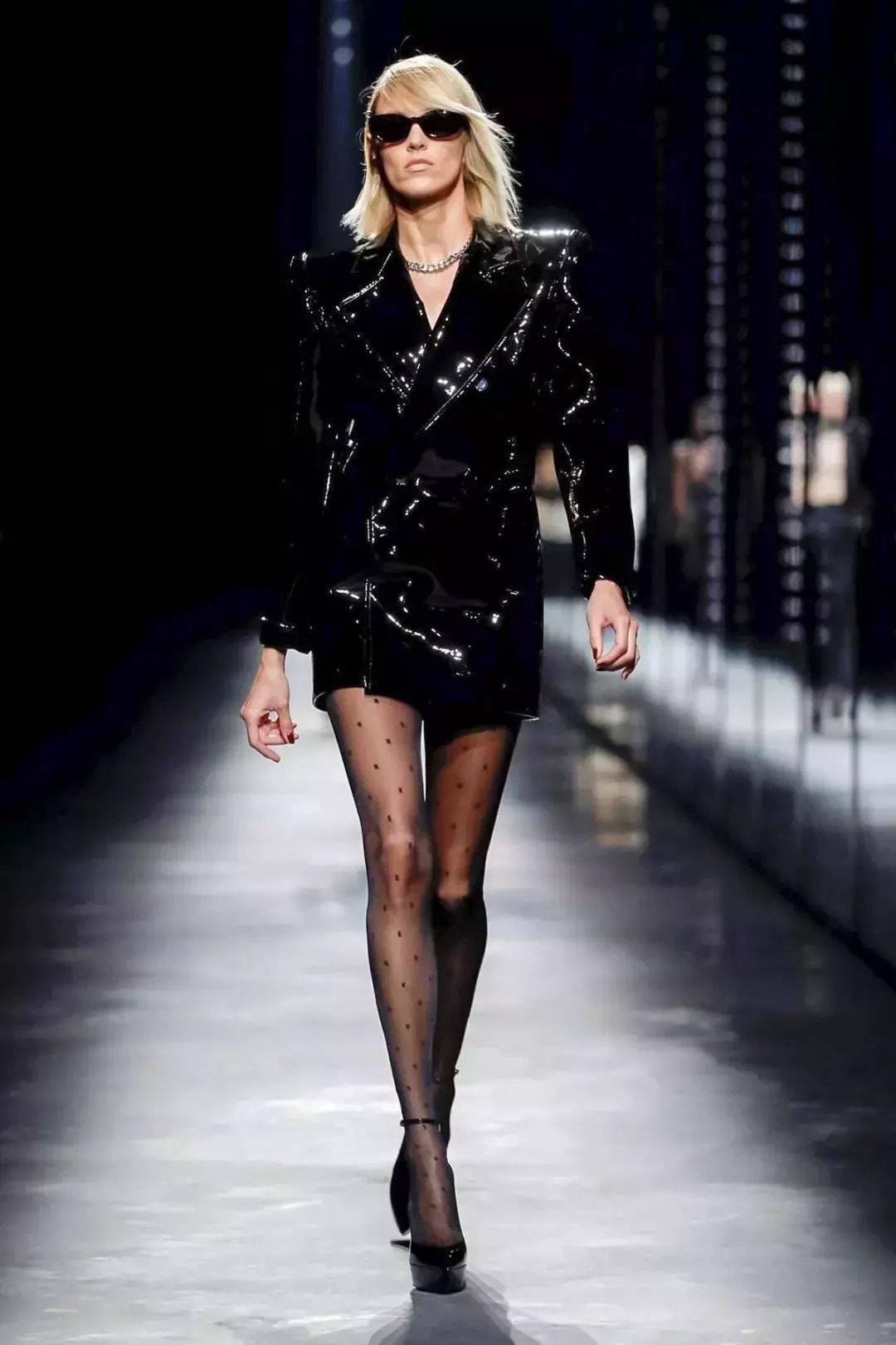 Anthony|夸张比例肩袖结构工艺设计！（廓形趋势）