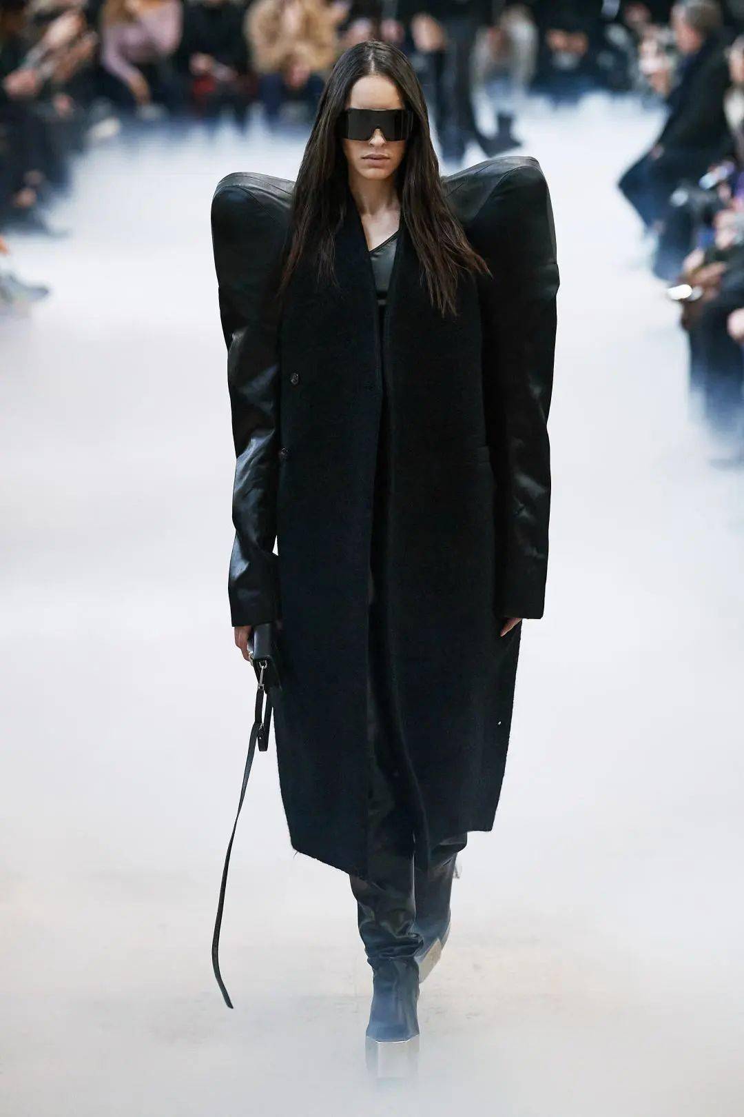 Anthony|夸张比例肩袖结构工艺设计！（廓形趋势）