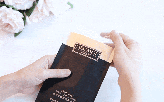 网友|“韩国第一绿茶”湿身照被扒！50岁撩到国民男神，网友酸哭：这女人段位太高！