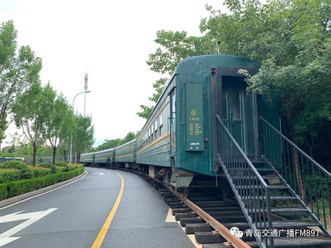 特训|赢在大学前！897主播为准大学生们传授独门绝技，名额仅剩...