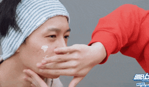 胡宇桐|胡宇桐上节目自备7支隔离?小P老师奉上妆前隔离的干货!