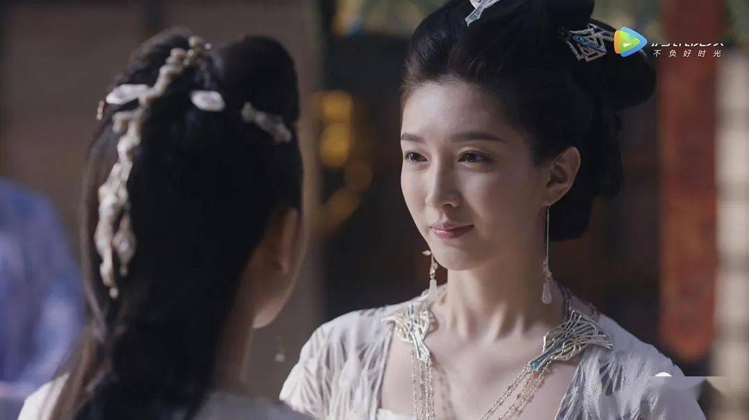 美人|虎扑认证1米8大杨幂的美人，怎么演了大爆剧还是红不了？