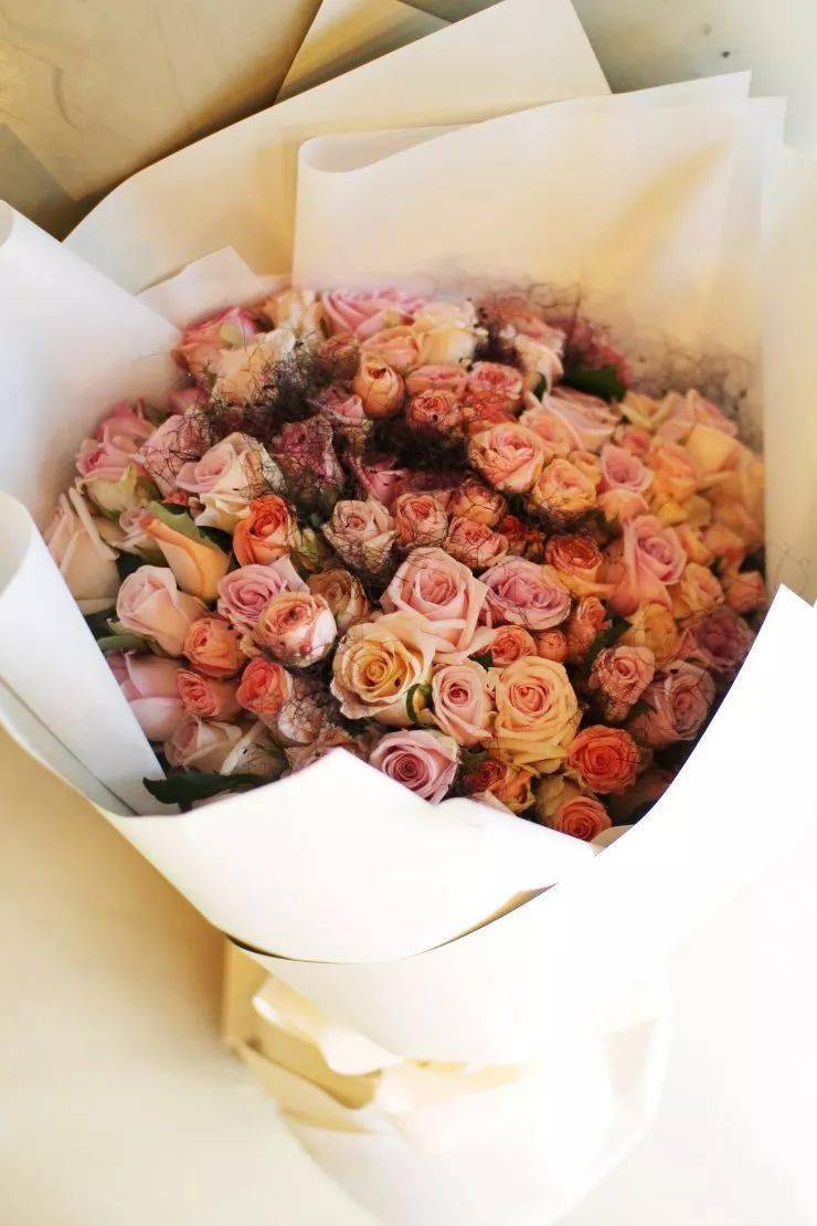 珠宝|情人节可以不送珠宝，绝对不能不送花！