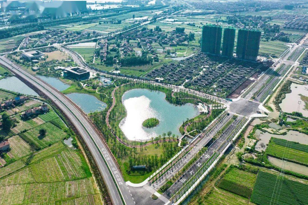 嘉鱼gdp_周嘉鱼林逐水图片